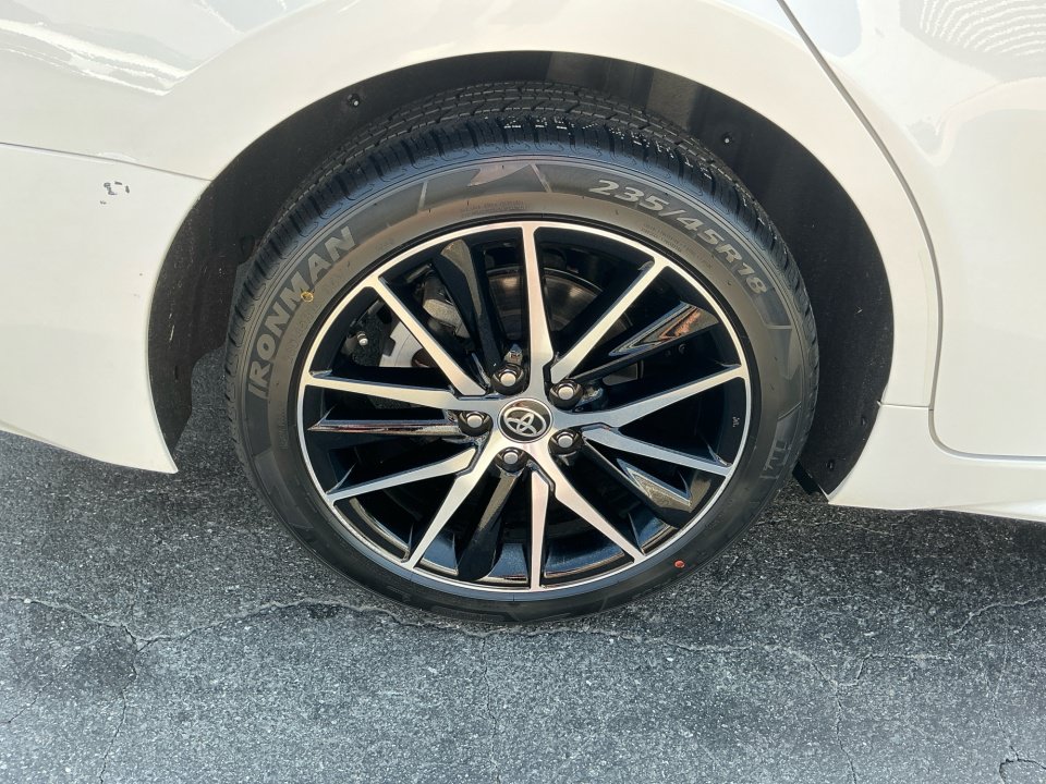 Used 2023 Toyota Camry SE FWD image 28