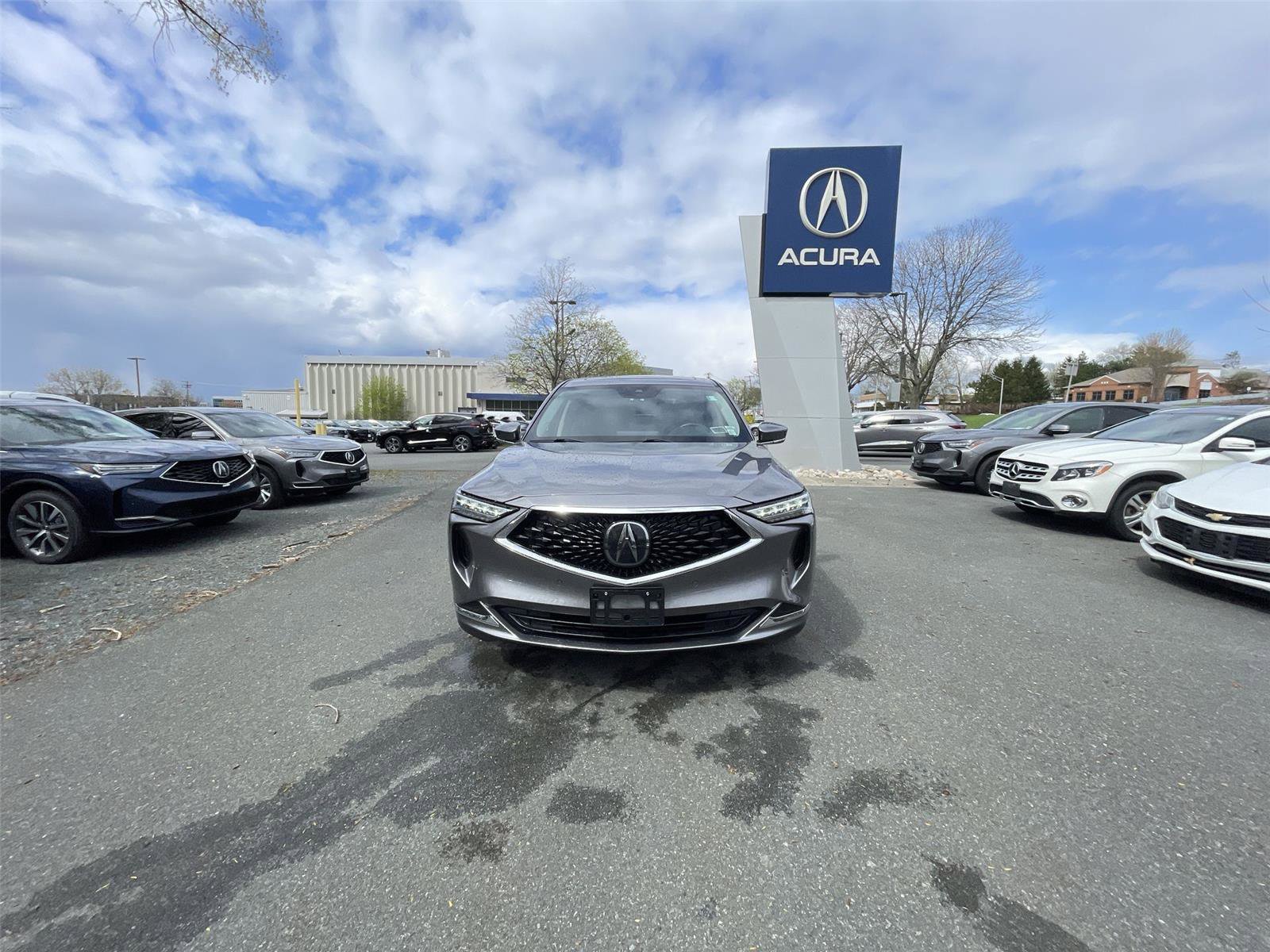Used 2023 Acura MDX SH-AWD w/ Technology Package image 29