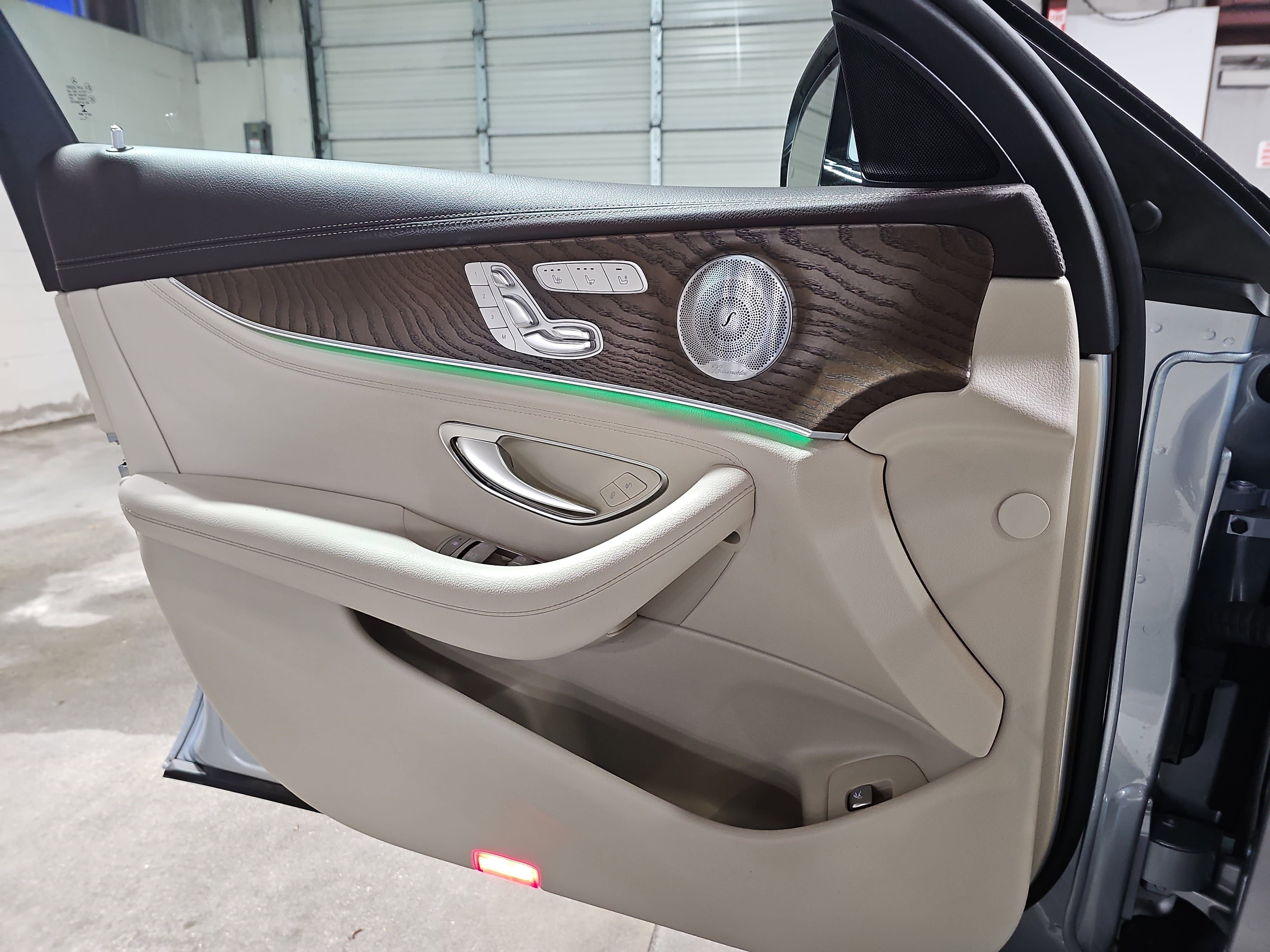 Used 2018 Mercedes-Benz E 400 4MATIC Sedan image 27