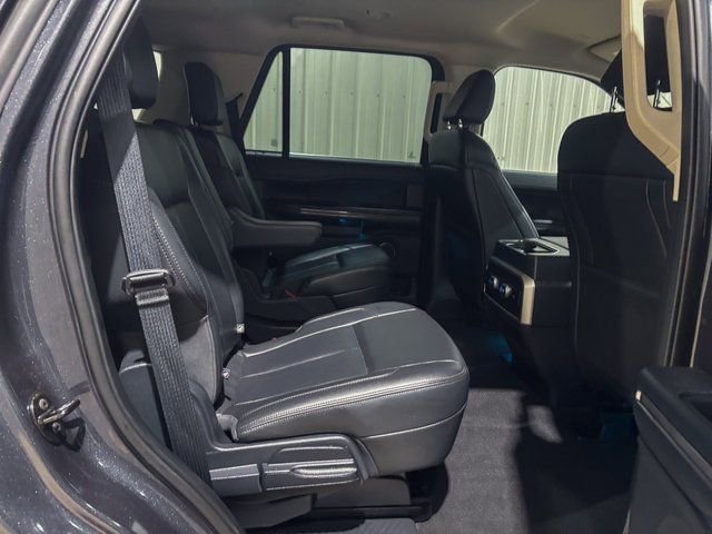 Used 2024 Ford Expedition XLT image 28