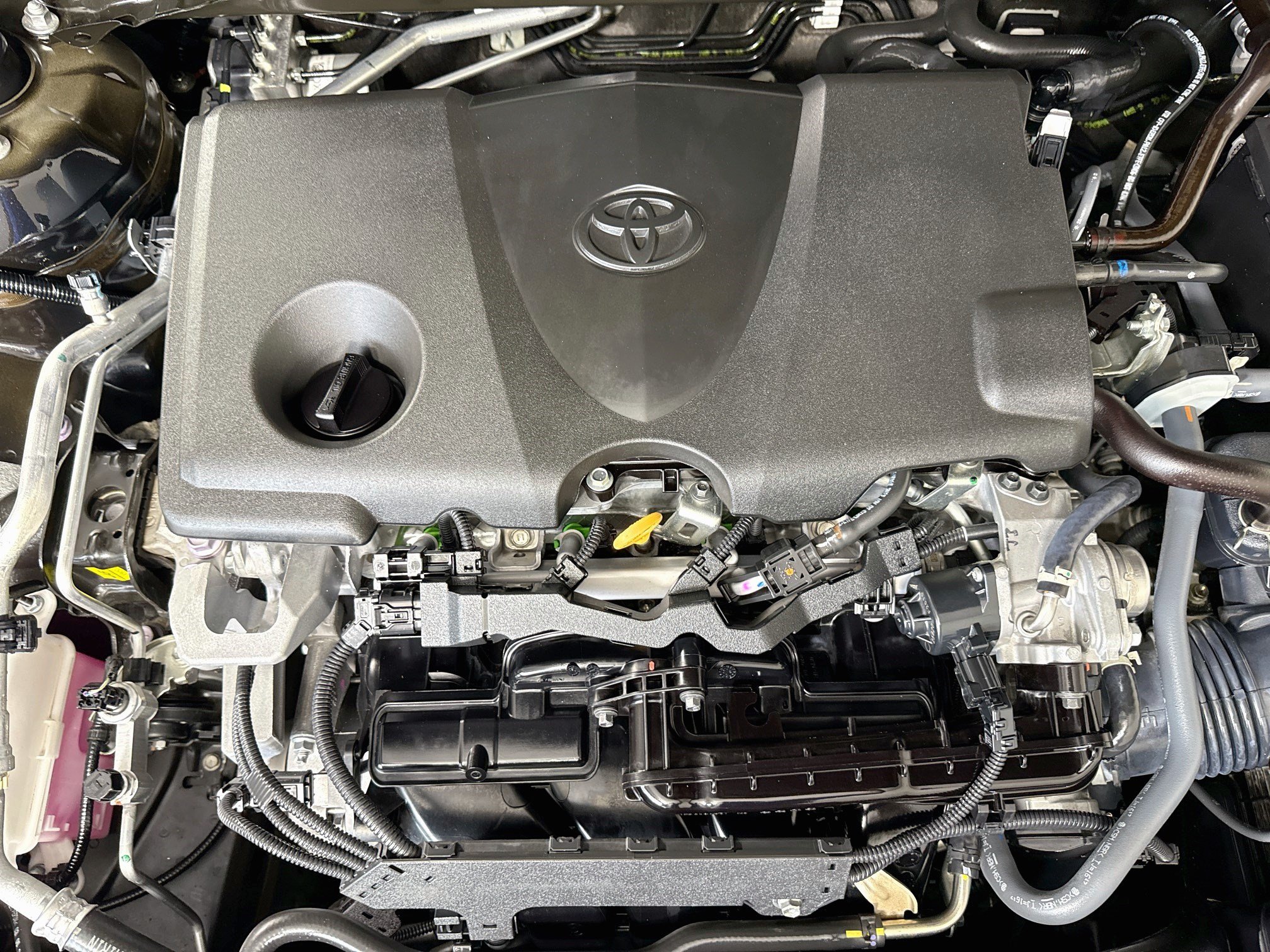 Used 2024 Toyota Camry SE w/ Convenience Package FWD image 39