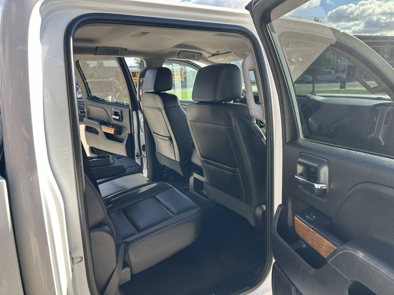 Used 2018 Chevrolet Silverado 2500 LTZ w/ Duramax Plus Package image 29