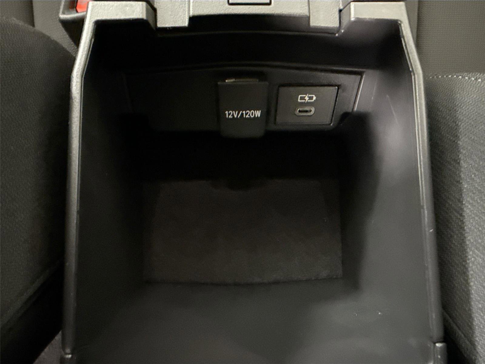 Certified 2025 Toyota Corolla LE image 31