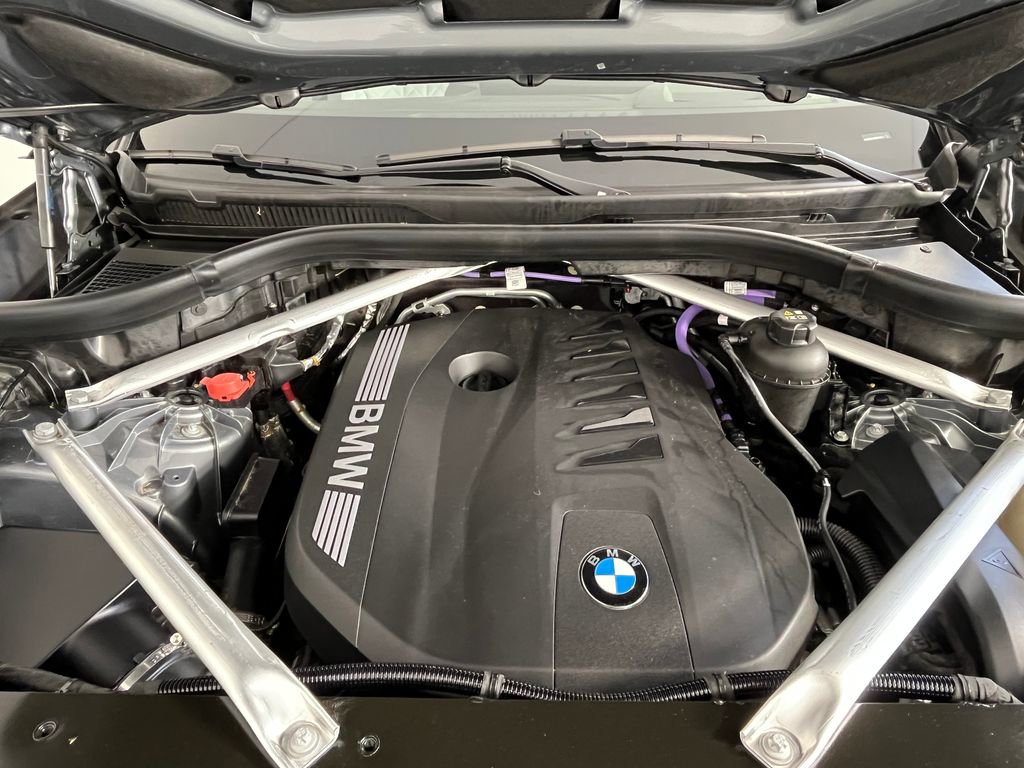 Certified 2024 BMW X5 xDrive40i w/ M Sport Package AWD/4WD image 18
