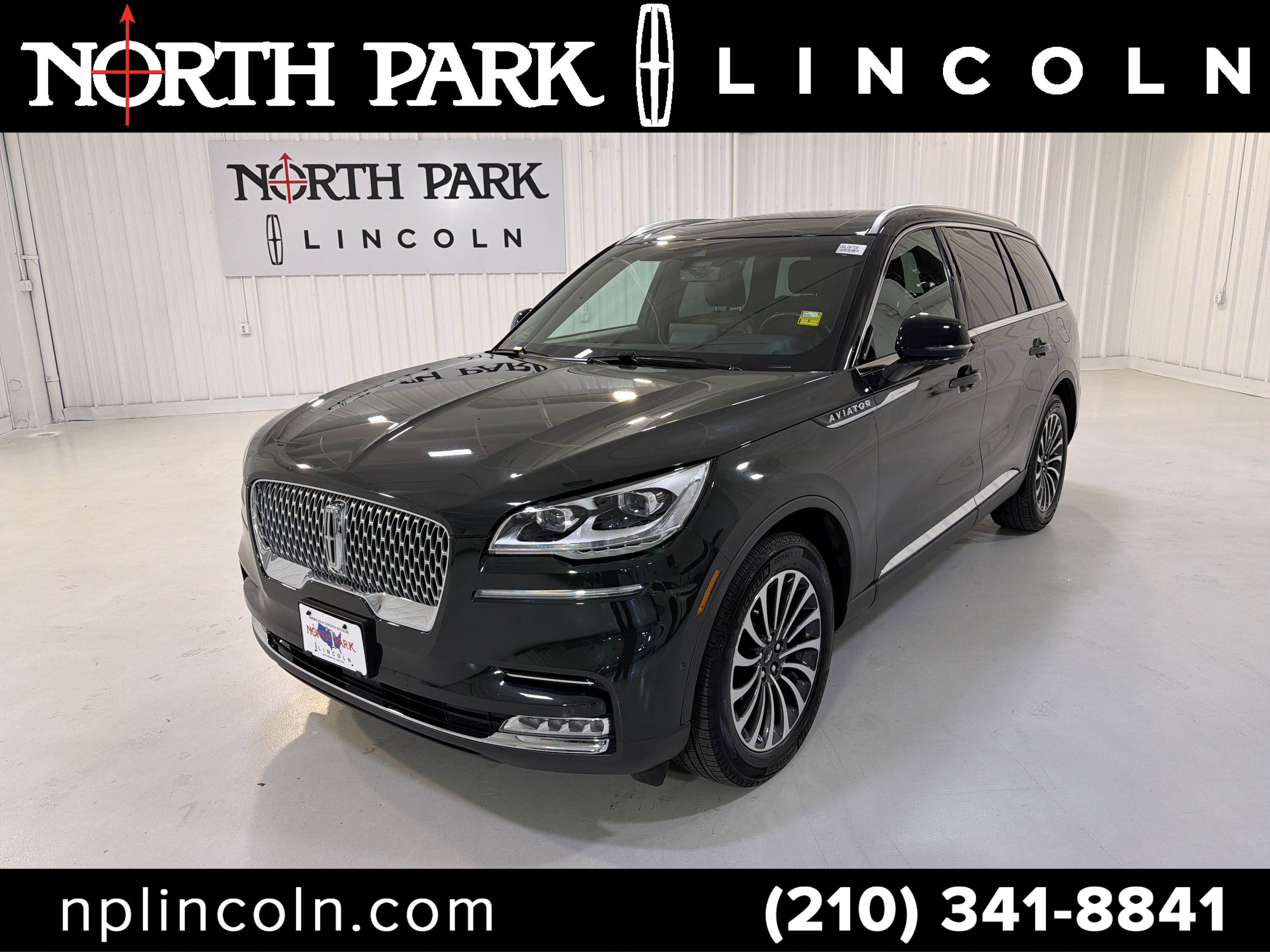 Used 2023 Lincoln Aviator Reserve w/ Equipment Group 201A RWD image 1