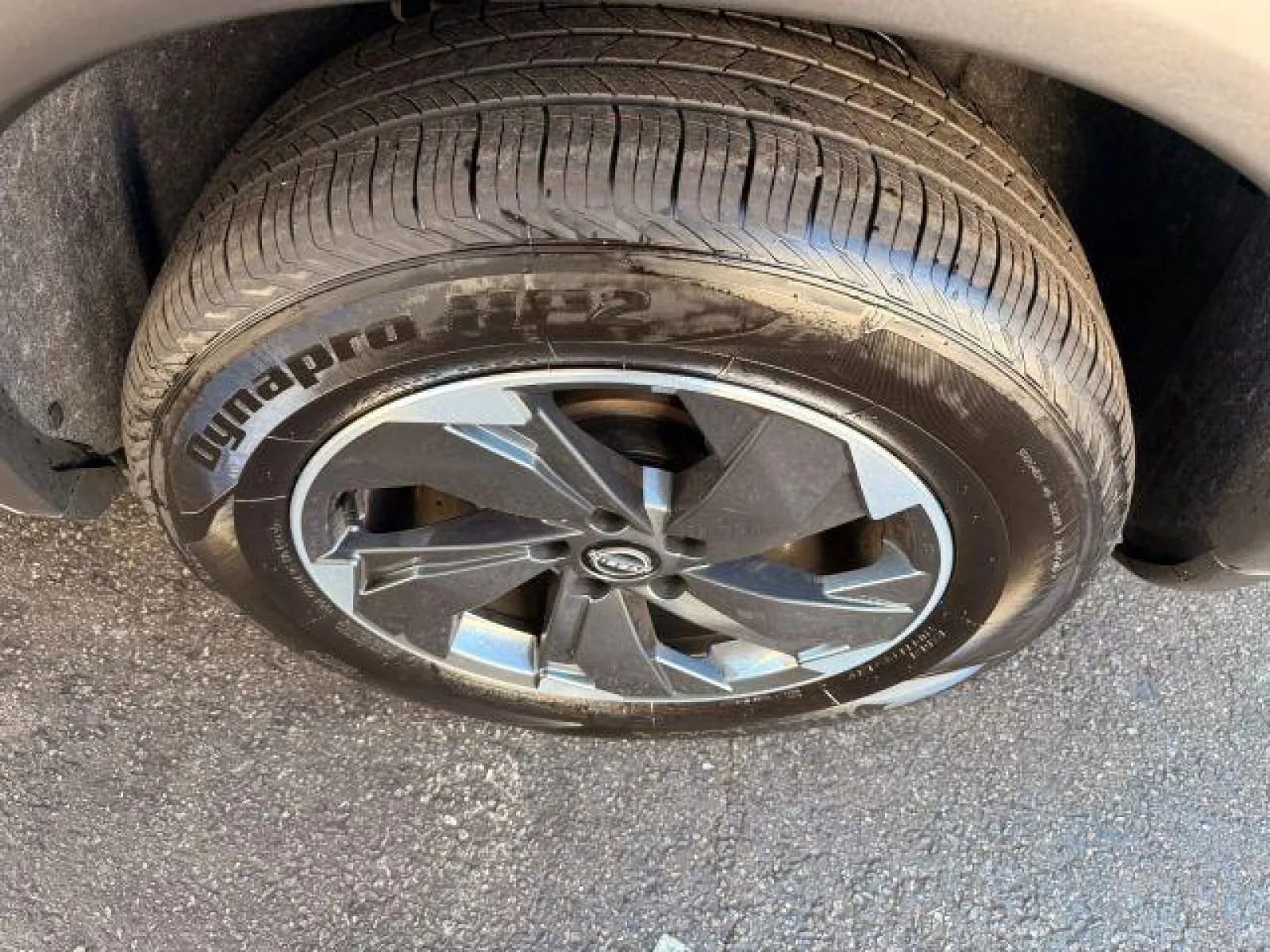 Used 2025 Nissan Rogue SV image 41