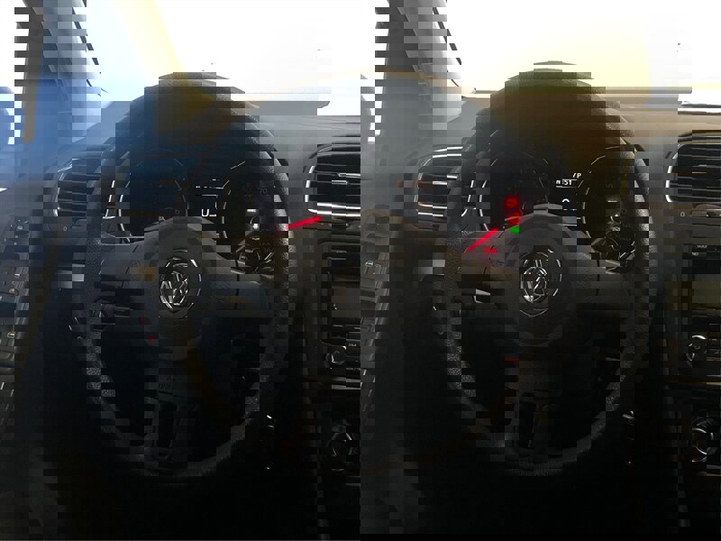 Used 2011 Volkswagen Golf 4-Door image 15