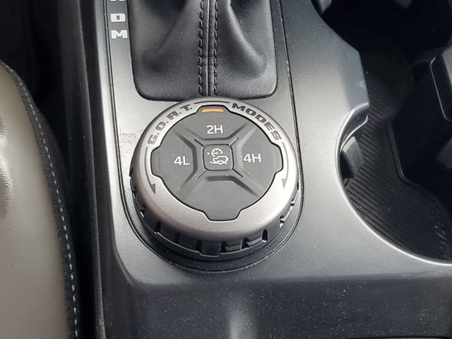 Used 2025 Ford Bronco Outer Banks AWD/4WD image 6