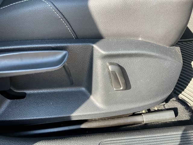 Used 2015 Volkswagen Golf TDI S FWD image 19