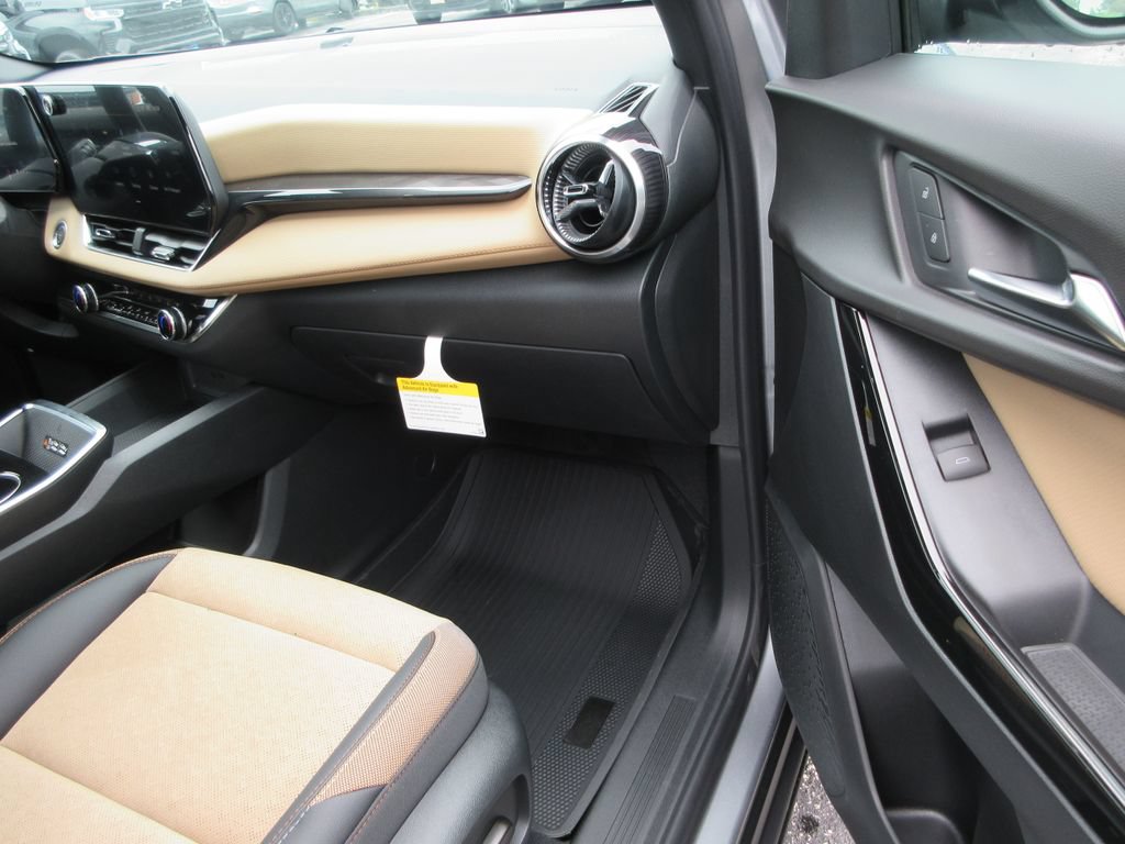 New 2027 Chevrolet Equinox ACTIV w/ Convenience Package III FWD image 18