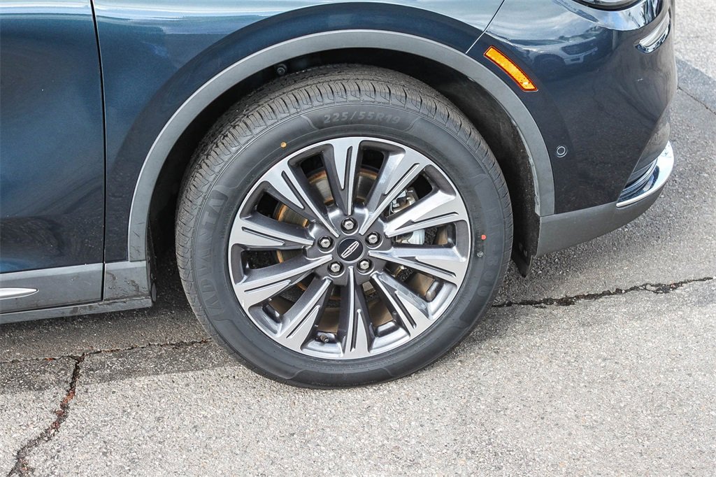 Used 2022 Lincoln Corsair Reserve image 14