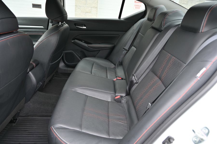 Used 2023 Nissan Altima 2.5 SR w/ SR Premium Package image 19