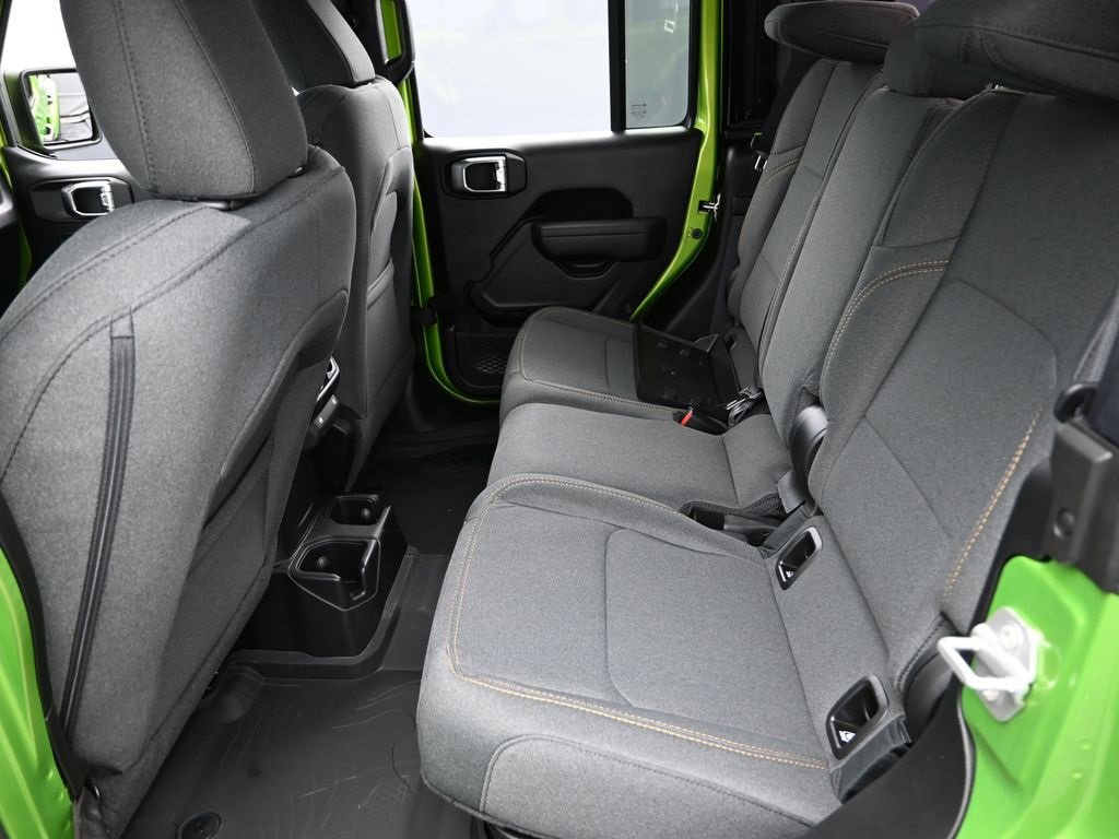 New 2025 Jeep Gladiator Willys image 13