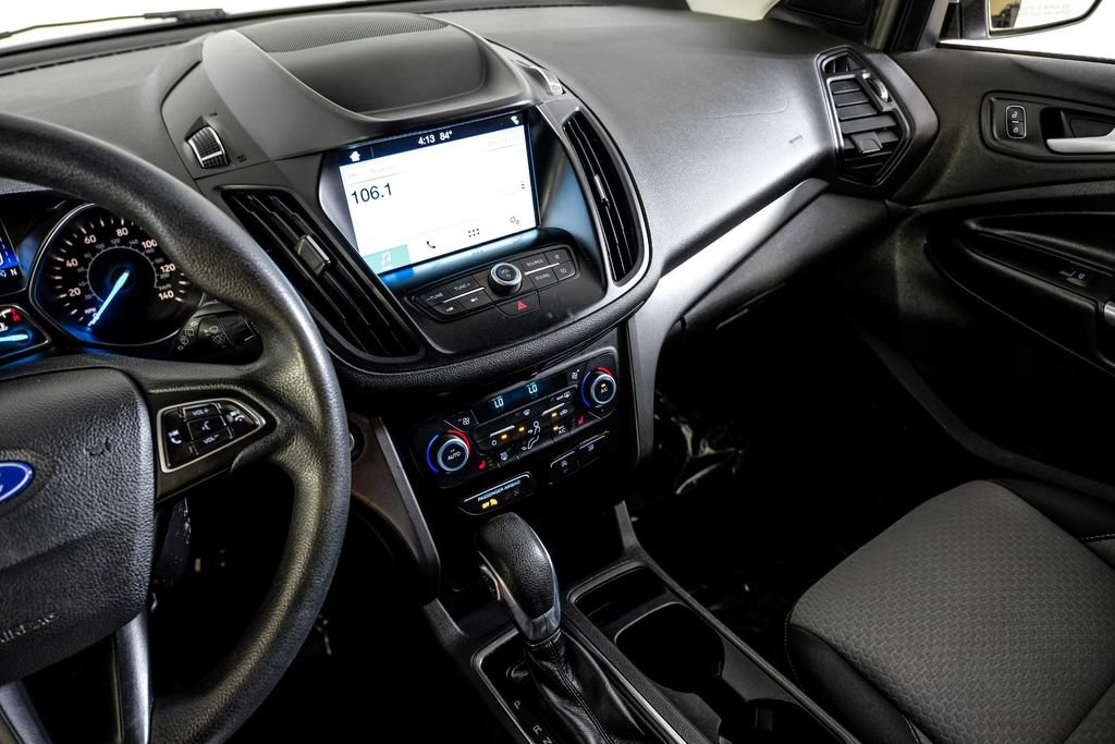 Used 2019 Ford Escape SE image 23