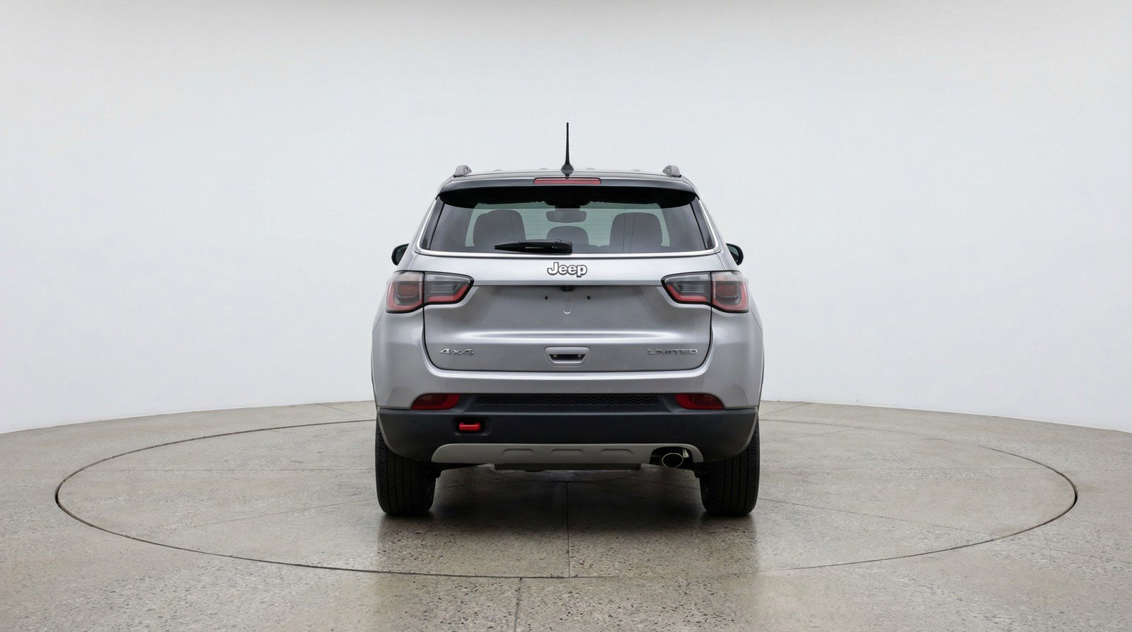 Used 2025 Jeep Compass Trailhawk image 7