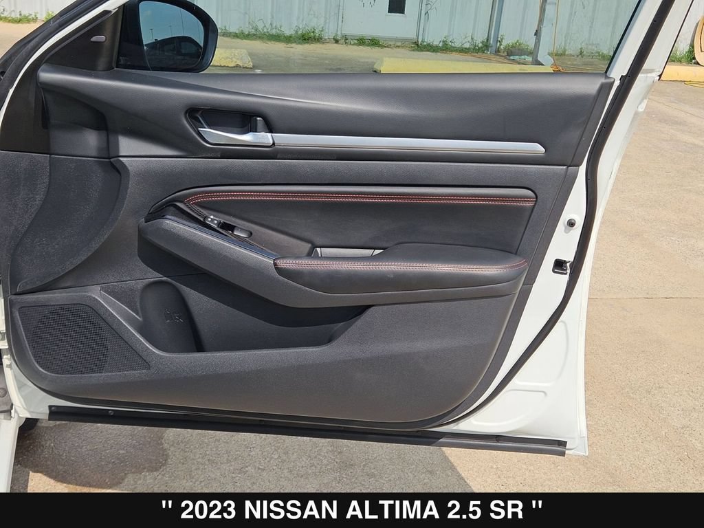 Used 2023 Nissan Altima 2.5 SR AWD/4WD image 30