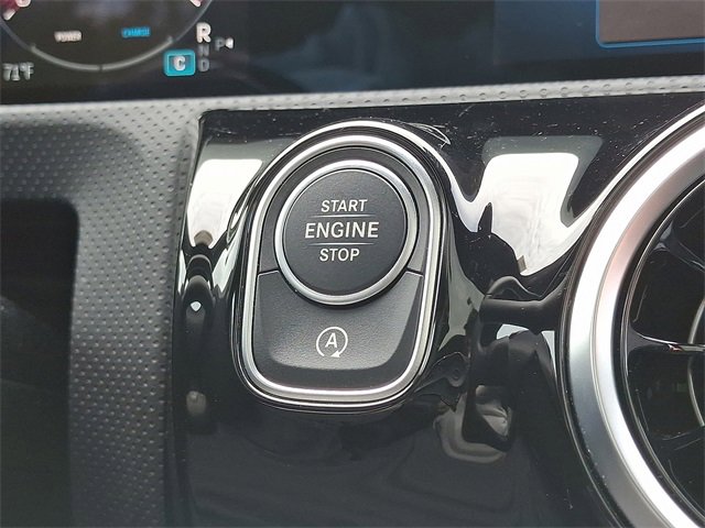 Certified 2025 Mercedes-Benz CLA 250 4MATIC image 25