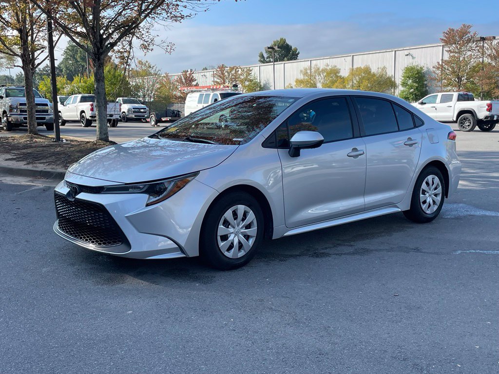 Used 2021 Toyota Corolla L FWD image 3