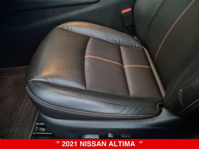 Certified 2021 Nissan Altima 2.5 SR w/ SR Premium Package AWD/4WD image 17