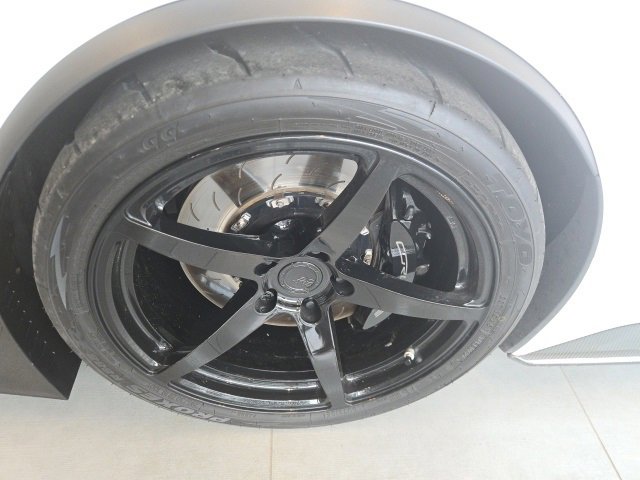 Used 2016 Chevrolet Corvette Z06 w/ 2LZ Preferred Equipment Group image 9