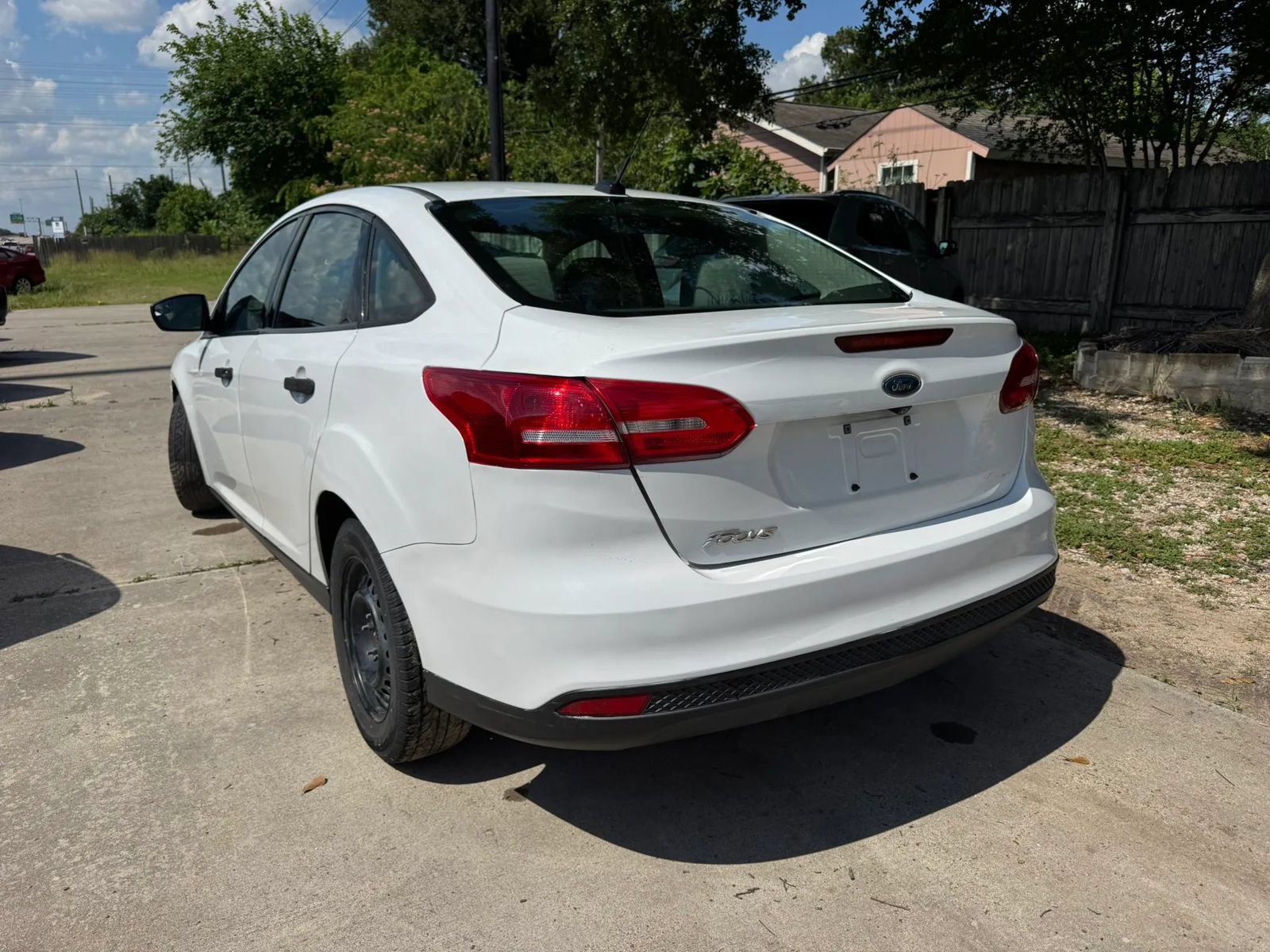 Used 2018 Ford Focus S FWD image 8