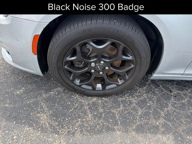 Used 2021 Chrysler 300 Touring L w/ Popular Equipment Group AWD/4WD image 33
