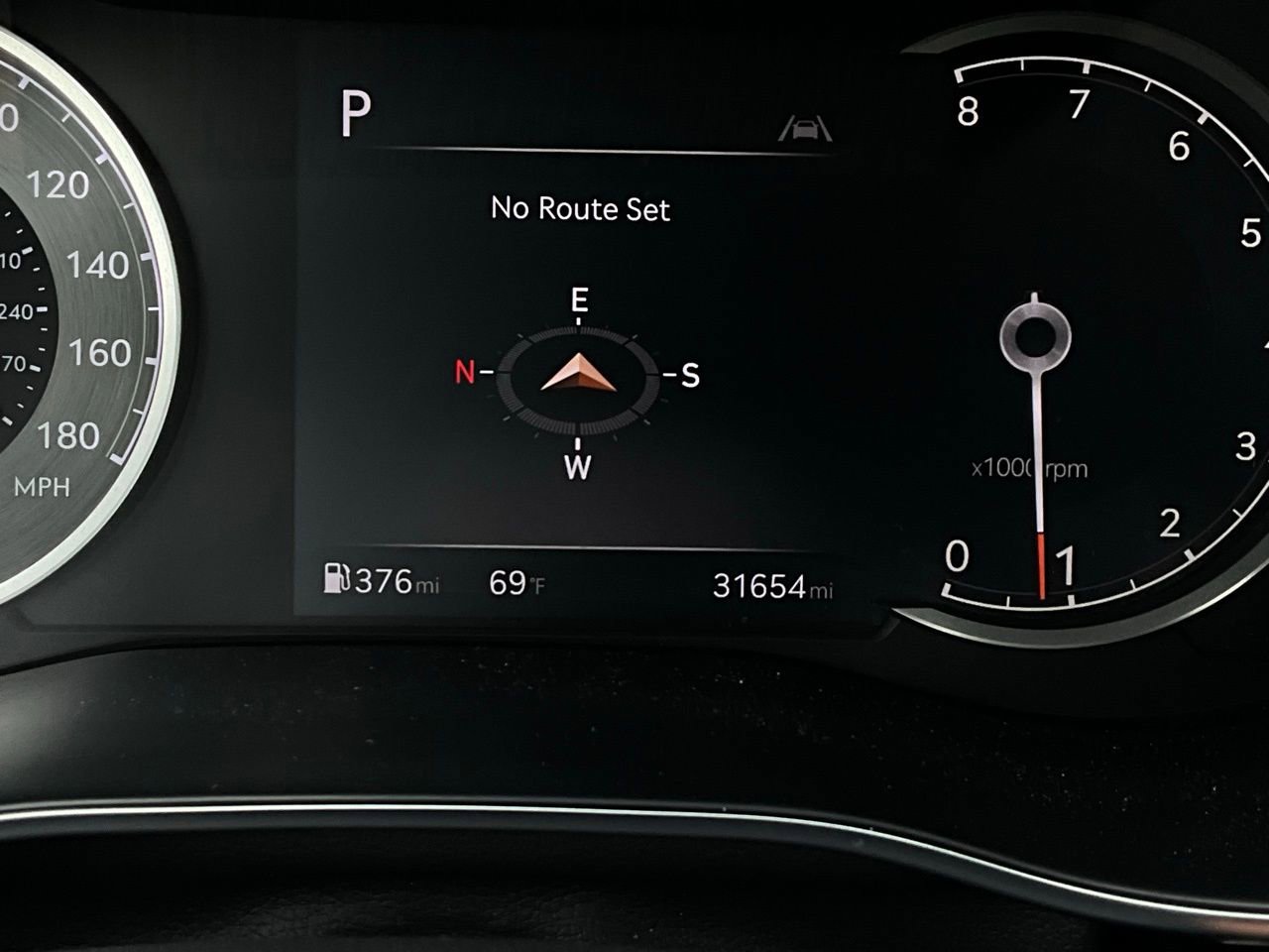 Used 2025 Genesis G70 2.5T image 41