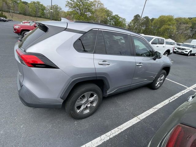 Used 2022 Toyota RAV4 XLE w/ Convenience Package image 10