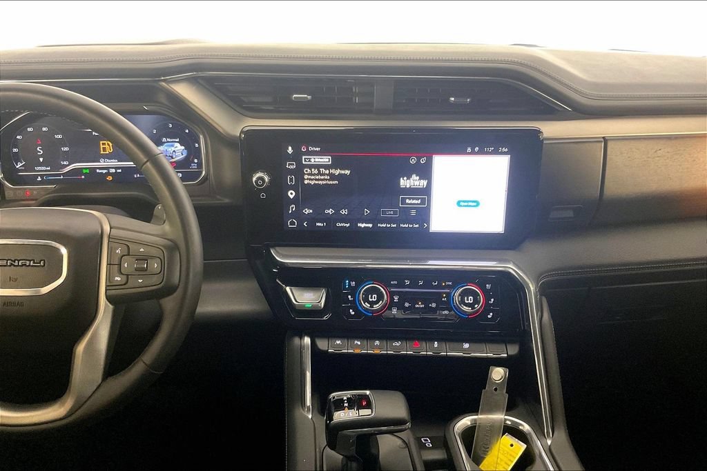 Used 2024 GMC Sierra 1500 Denali w/ Technology Package RWD image 8