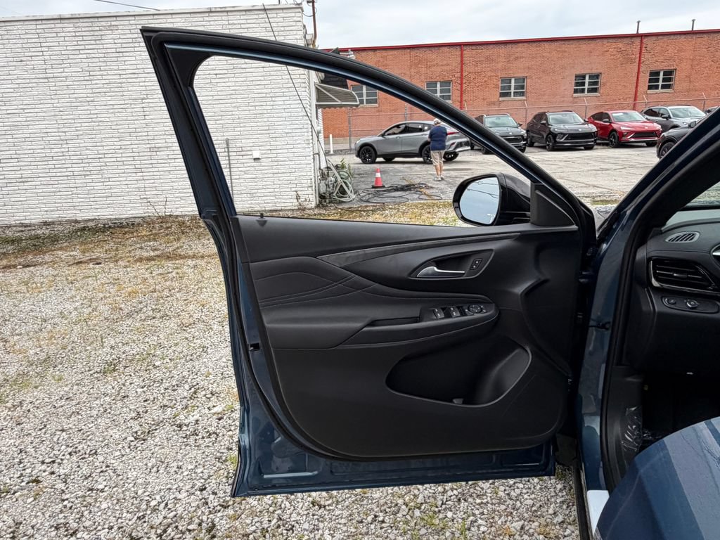New 2026 Buick Envista Sport Touring w/ Convenience I Package FWD image 18