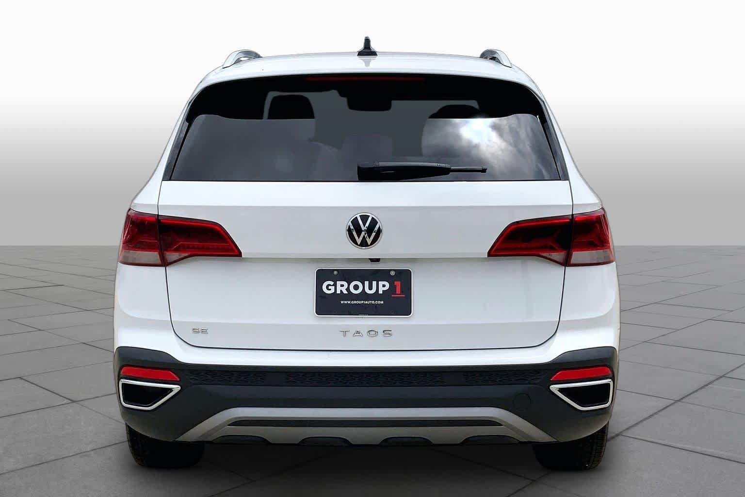 Used 2024 Volkswagen Taos SE FWD image 5