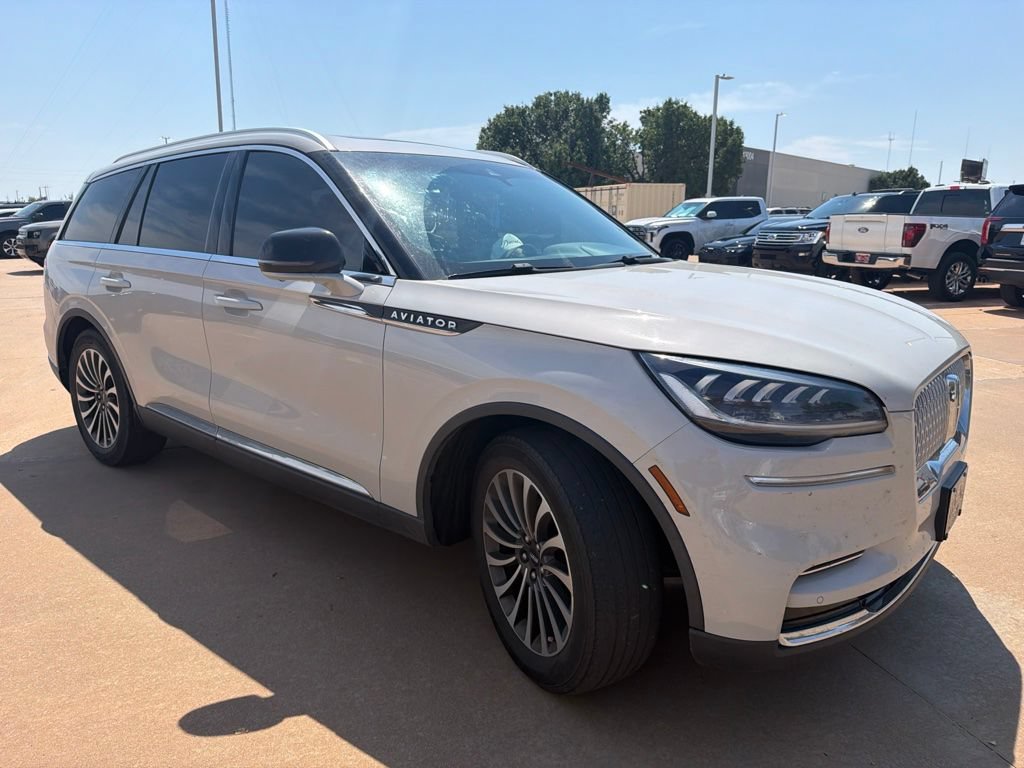 Used 2022 Lincoln Aviator Reserve w/ Elements Package Plus RWD image 3