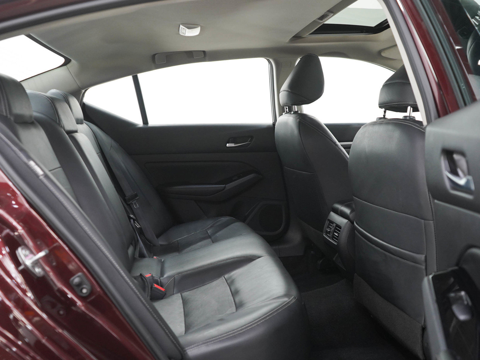 Used 2023 Nissan Altima 2.5 SL AWD/4WD image 13
