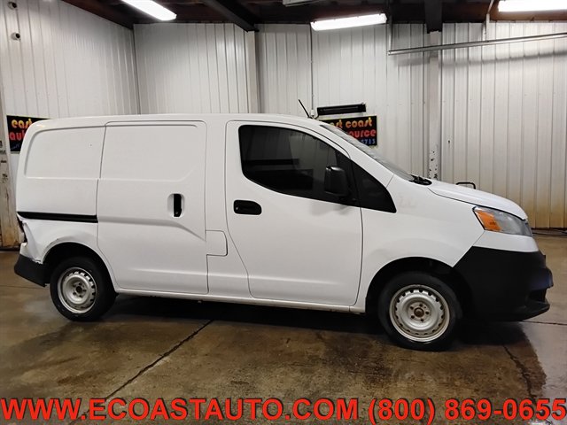 Used 2017 Nissan NV200 S w/ Back Door Glass Package FWD image 2