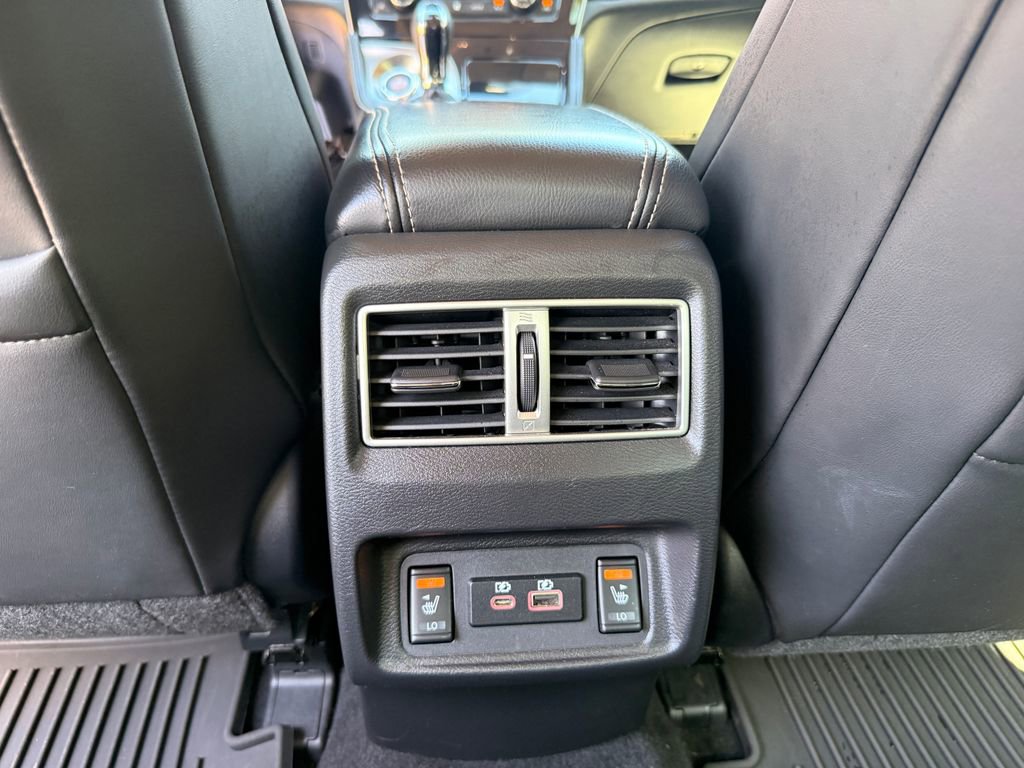 Used 2021 Nissan Maxima Platinum FWD image 27