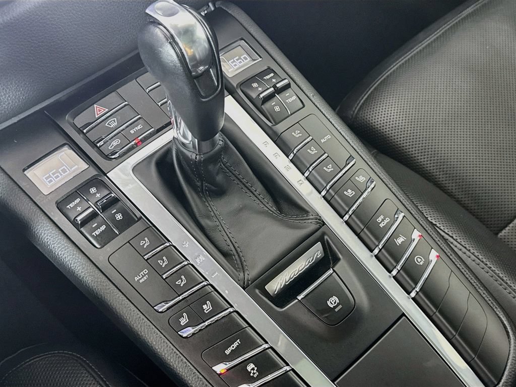 Used 2018 Porsche Macan S AWD/4WD image 20