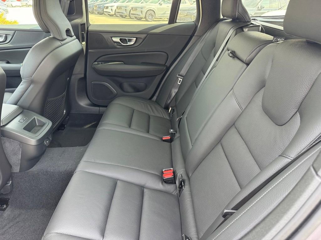 New 2026 Volvo V60 B5 Cross Country Plus w/ Climate Package image 9