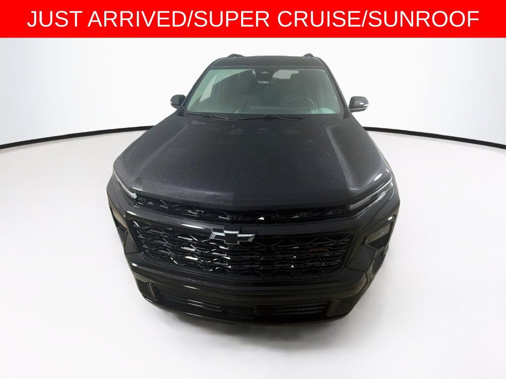 Used 2025 Chevrolet Traverse RS w/ LPO, Floor Liner Package AWD/4WD image 2