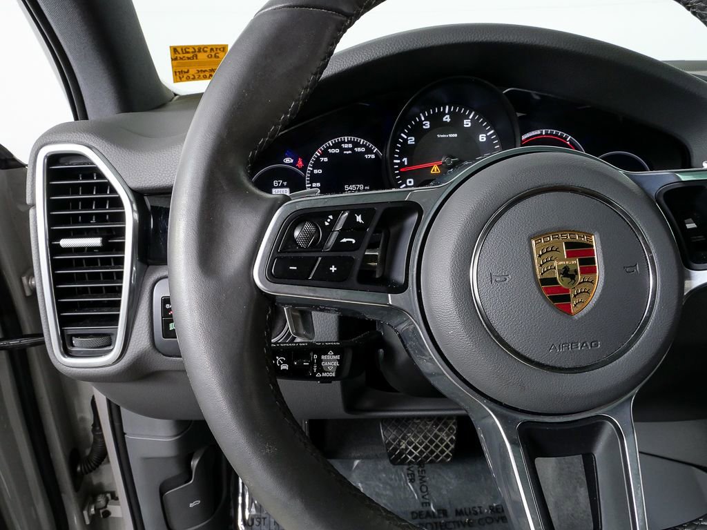 Used 2020 Porsche Cayenne image 10