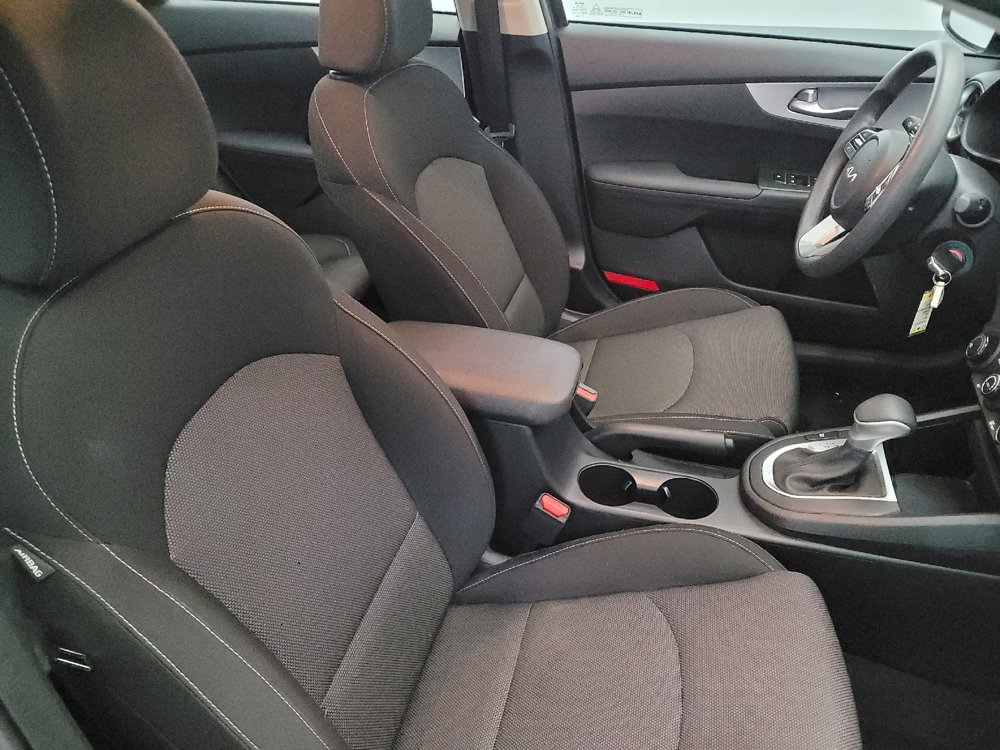 Used 2023 Kia Forte LXS image 21