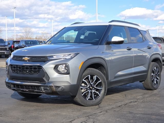 Used 2023 Chevrolet TrailBlazer ACTIV w/ Convenience Package image 2