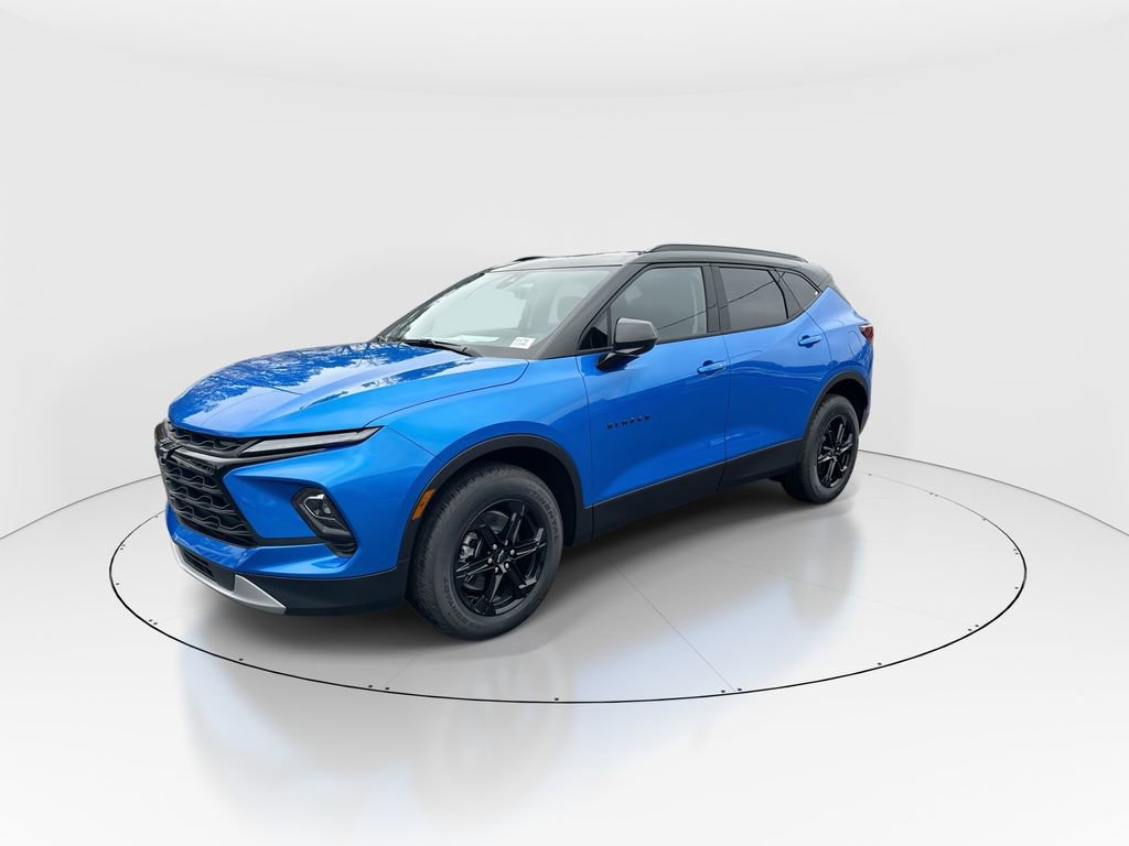 New 2026 Chevrolet Blazer LT w/ Convenience Package FWD image 4