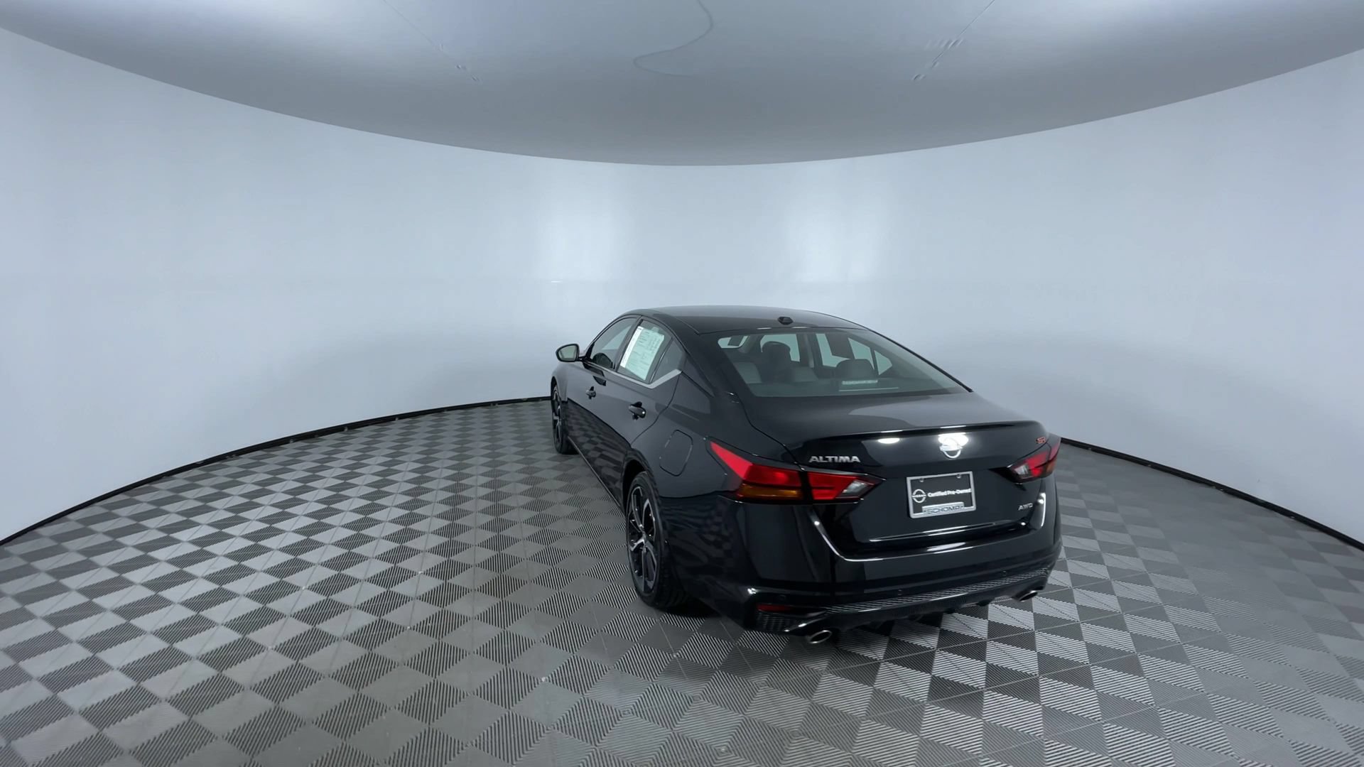 Used 2025 Nissan Altima 2.5 SR AWD/4WD image 7