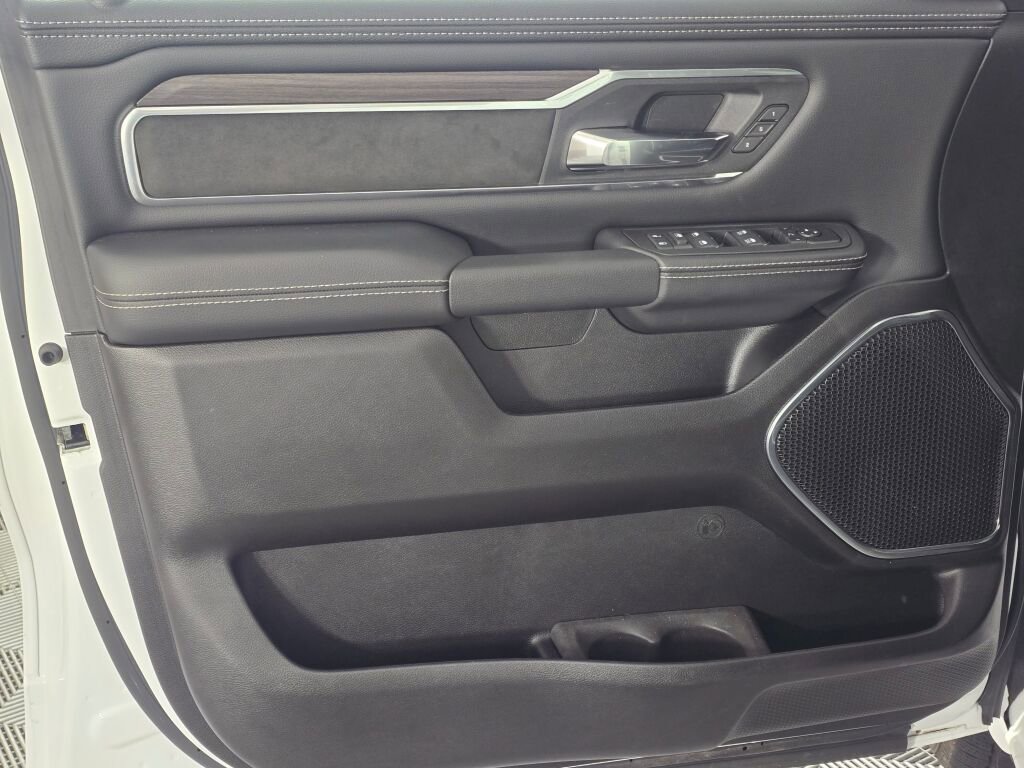 New 2026 RAM 1500 Laramie AWD/4WD image 25