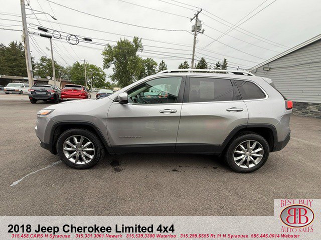 Used 2018 Jeep Cherokee Limited AWD/4WD image 6