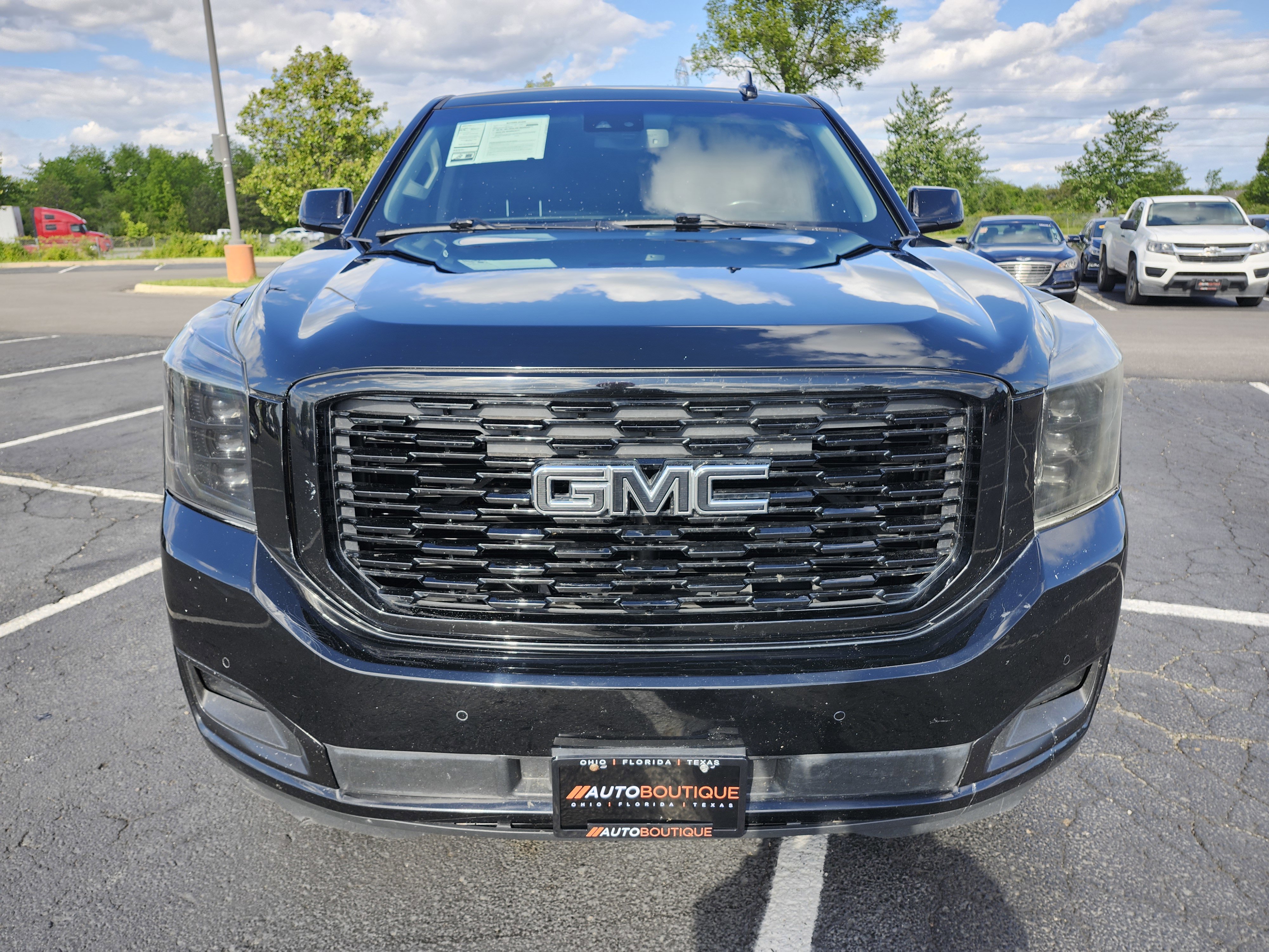 Used 2019 GMC Yukon XL SLT AWD/4WD image 14