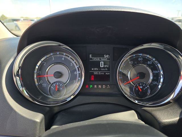 Used 2011 Chrysler Town & Country Touring w/ Entertainment Group #1 FWD image 26