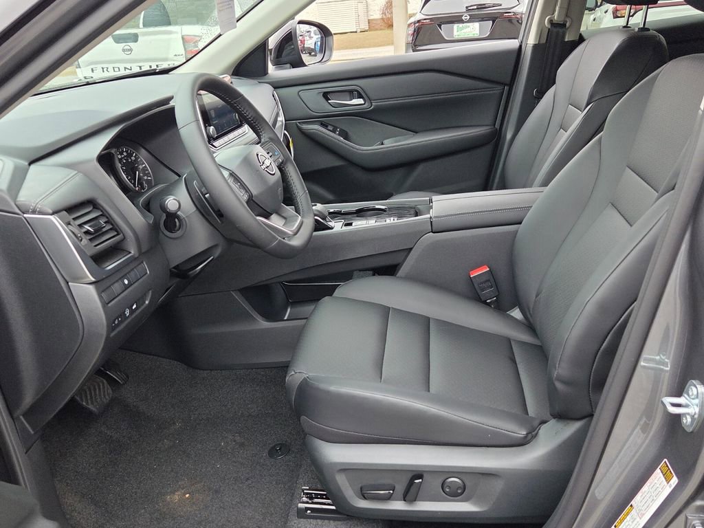 New 2026 Nissan Rogue SV image 3