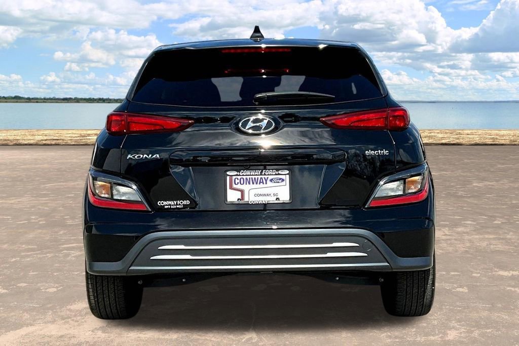 Used 2023 Hyundai Kona SE image 7