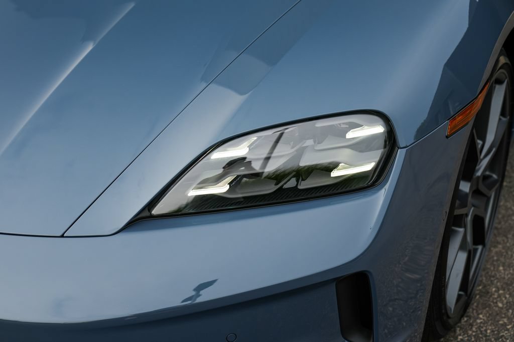 New 2026 Porsche Taycan GTS AWD/4WD image 7